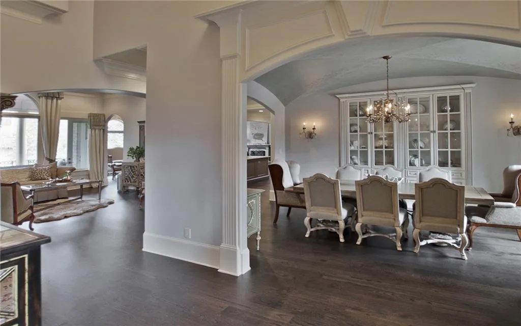 4704 Lake Forrest Drive, Atlanta, Georgia 30342, 6 Bedrooms Bedrooms, ,6 BathroomsBathrooms,Residential,Sold,4704 Lake Forrest Drive,5816422