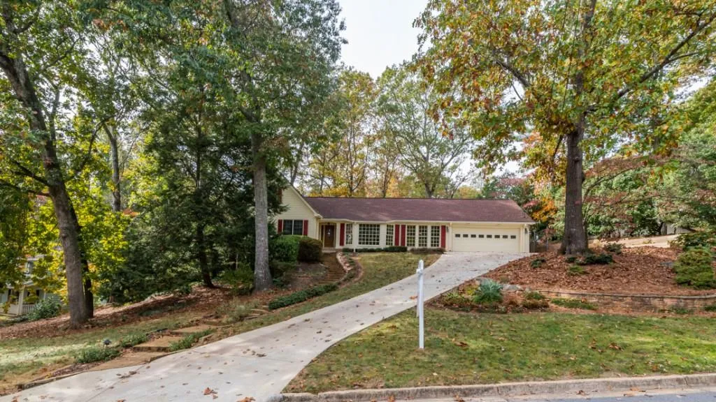 290 Stone Mill Trail, Sandy Springs, Georgia 30328, 5 Bedrooms Bedrooms, ,4 BathroomsBathrooms,Residential,Sold,290 Stone Mill Trail,5772897