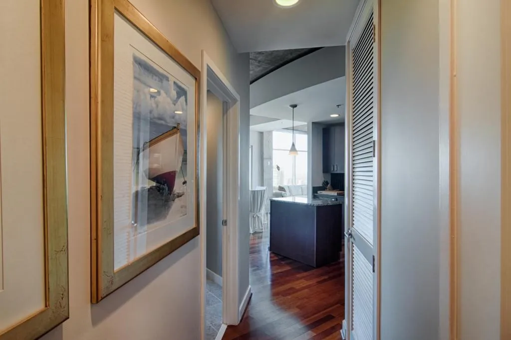 250 Pharr Road Ne Unit 2010, Atlanta, Georgia 30305, 2 Bedrooms Bedrooms, ,2 BathroomsBathrooms,Residential,Sold,250 Pharr Road Ne Unit 2010,5728427