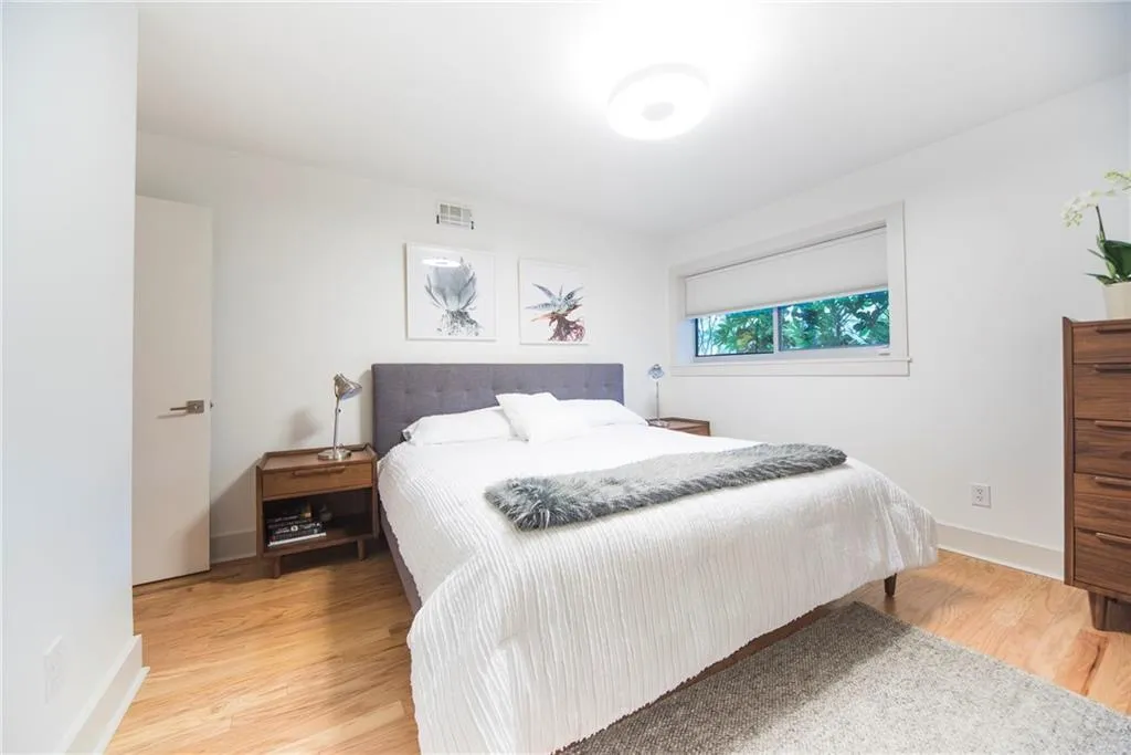 6390 Colewood Court, Atlanta, Georgia 30328, 5 Bedrooms Bedrooms, ,3 BathroomsBathrooms,Residential,Sold,6390 Colewood Court,6687257