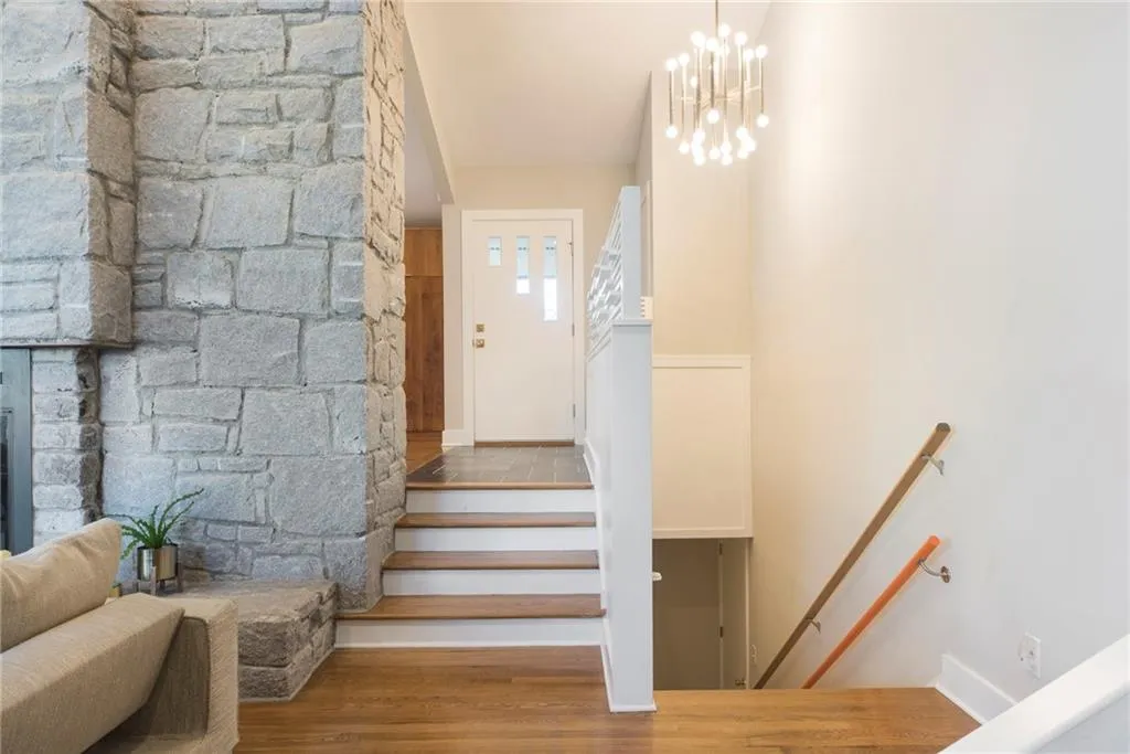 6390 Colewood Court, Atlanta, Georgia 30328, 5 Bedrooms Bedrooms, ,3 BathroomsBathrooms,Residential,Sold,6390 Colewood Court,6687257