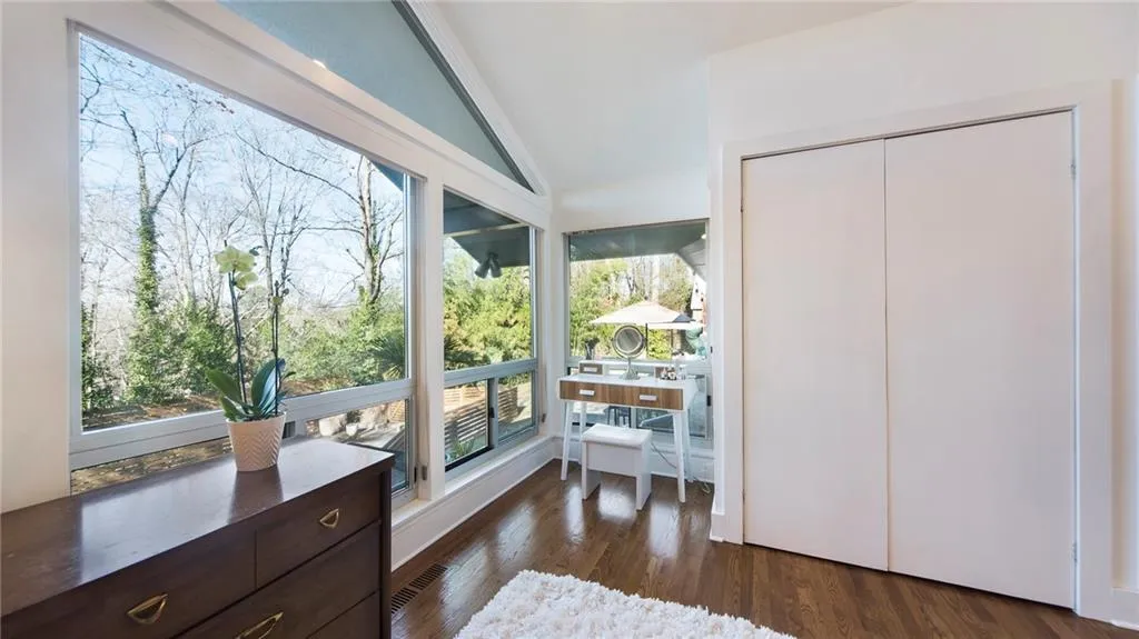 6390 Colewood Court, Atlanta, Georgia 30328, 5 Bedrooms Bedrooms, ,3 BathroomsBathrooms,Residential,Sold,6390 Colewood Court,6687257