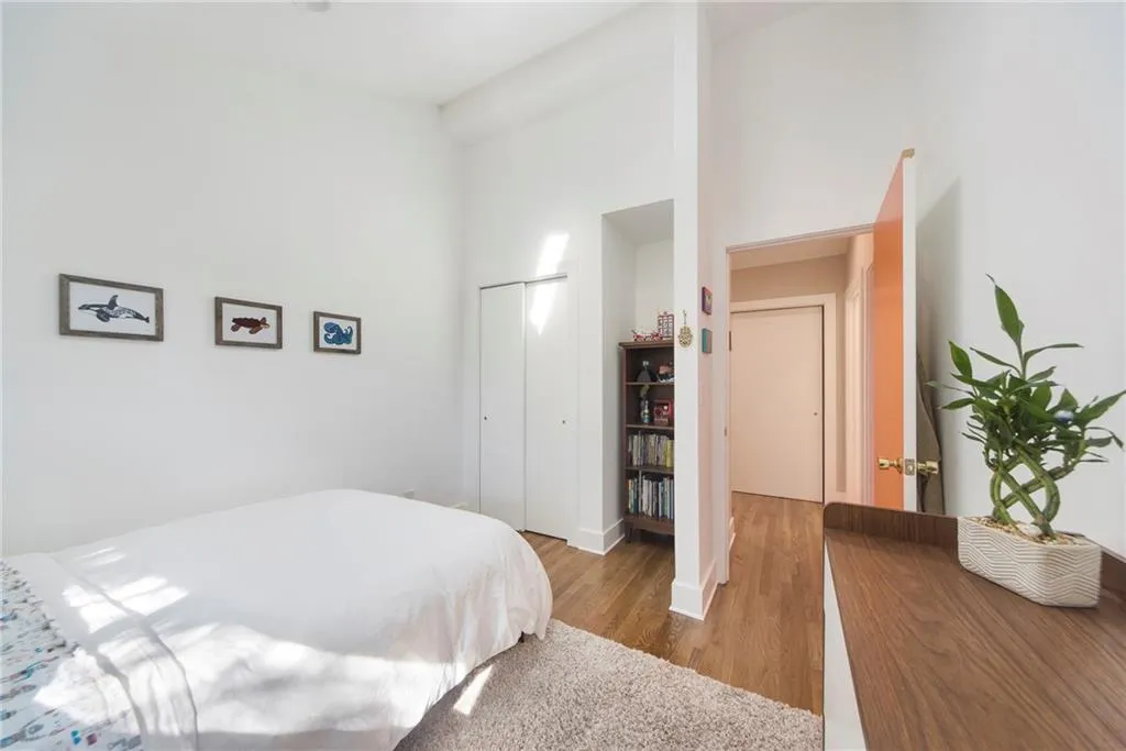 6390 Colewood Court, Atlanta, Georgia 30328, 5 Bedrooms Bedrooms, ,3 BathroomsBathrooms,Residential,Sold,6390 Colewood Court,6687257