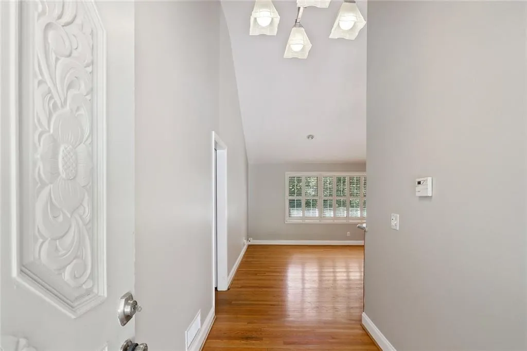 345 Ridgeview Trail, Sandy Springs, Georgia 30328, 5 Bedrooms Bedrooms, ,3 BathroomsBathrooms,Residential,Sold,345 Ridgeview Trail,6051404