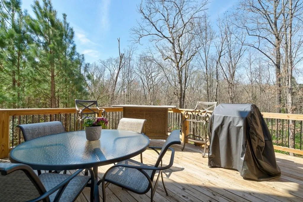 485 Belada Boulevard, Sandy Springs, Georgia 30342, 5 Bedrooms Bedrooms, ,5 BathroomsBathrooms,Residential,Sold,485 Belada Boulevard,6523220