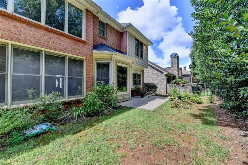6350 Glen Oaks, Atlanta, Georgia 30328, 4 Bedrooms Bedrooms, ,4 BathroomsBathrooms,Residential,For Sale,6350 Glen Oaks,7632674