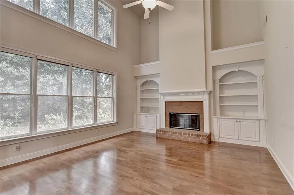 6350 Glen Oaks, Atlanta, Georgia 30328, 4 Bedrooms Bedrooms, ,4 BathroomsBathrooms,Residential,For Sale,6350 Glen Oaks,7632674
