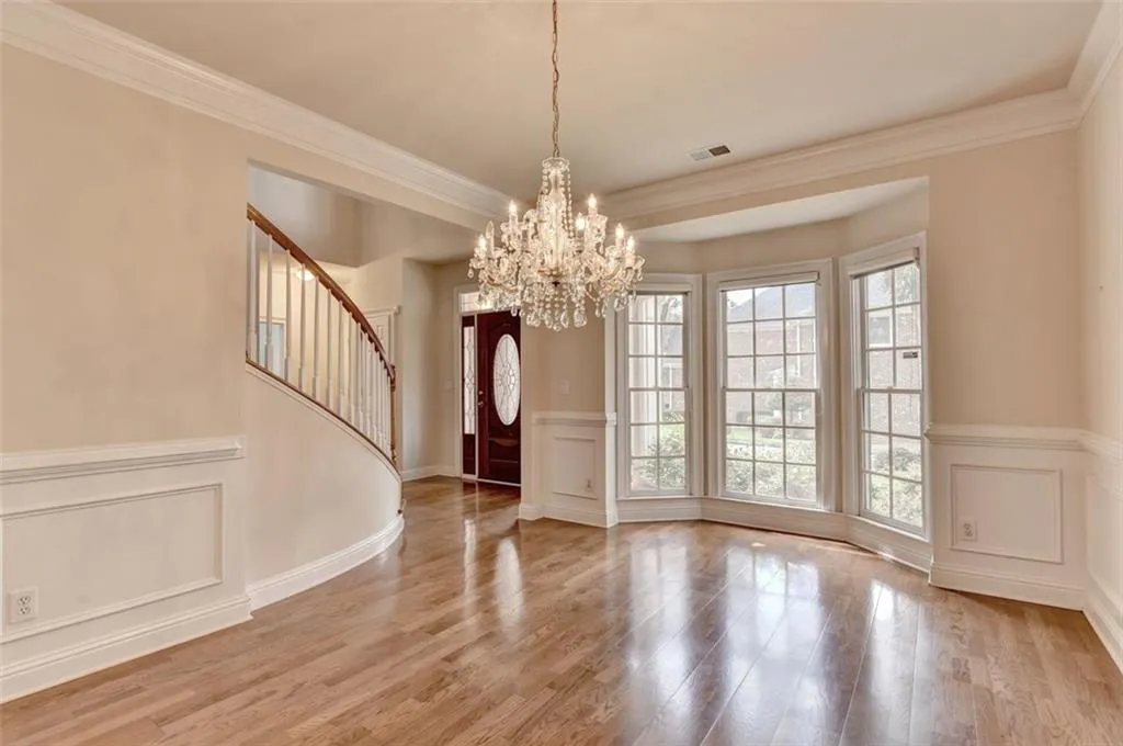 6350 Glen Oaks, Atlanta, Georgia 30328, 4 Bedrooms Bedrooms, ,4 BathroomsBathrooms,Residential,For Sale,6350 Glen Oaks,7632674