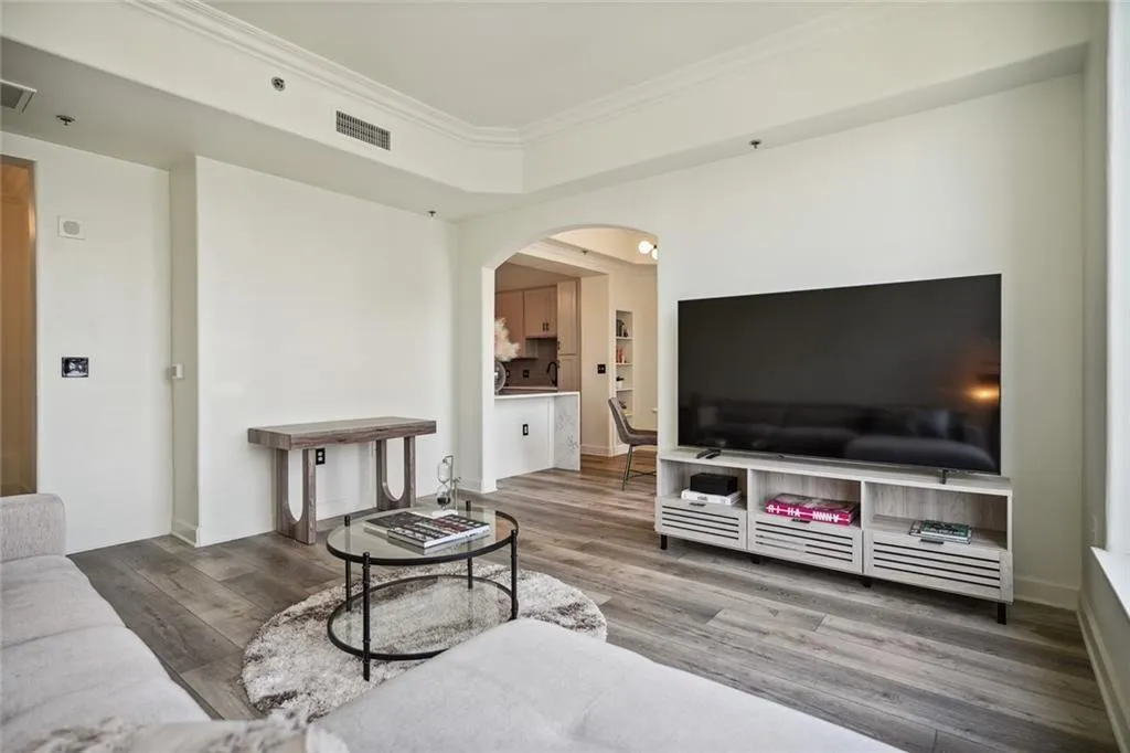 3445 Stratford Road Ne Unit 2504, Atlanta, Georgia 30326, 2 Bedrooms Bedrooms, ,2 BathroomsBathrooms,Residential,For Sale,3445 Stratford Road Ne Unit 2504,7546229
