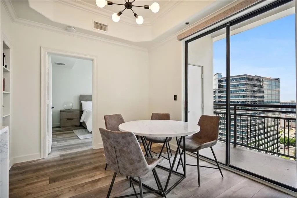 3445 Stratford Road Ne Unit 2504, Atlanta, Georgia 30326, 2 Bedrooms Bedrooms, ,2 BathroomsBathrooms,Residential,For Sale,3445 Stratford Road Ne Unit 2504,7546229