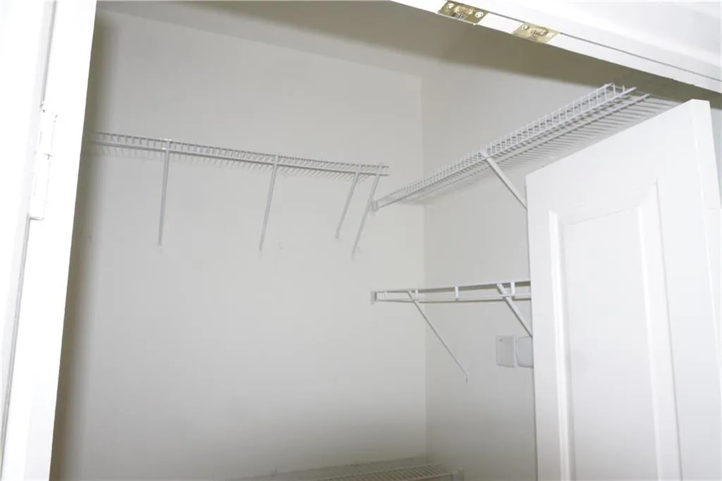 3445 Stratford Road Ne Unit 2504, Atlanta, Georgia 30326, 2 Bedrooms Bedrooms, ,2 BathroomsBathrooms,Residential,For Sale,3445 Stratford Road Ne Unit 2504,7546229