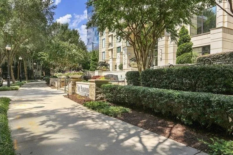3445 Stratford Road Ne Unit 2504, Atlanta, Georgia 30326, 2 Bedrooms Bedrooms, ,2 BathroomsBathrooms,Residential,For Sale,3445 Stratford Road Ne Unit 2504,7546229