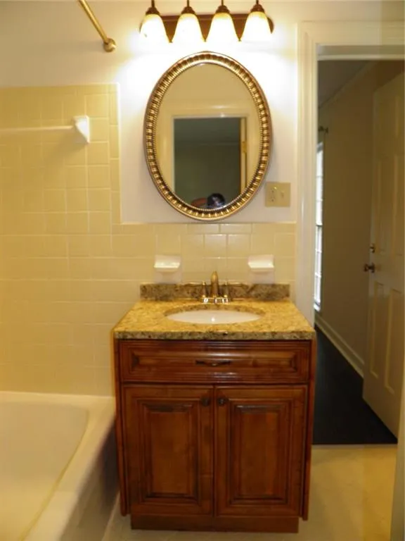 6280 Riverwood Drive, Atlanta, Georgia 30328, 4 Bedrooms Bedrooms, ,3 BathroomsBathrooms,Residential,Sold,6280 Riverwood Drive,5919873