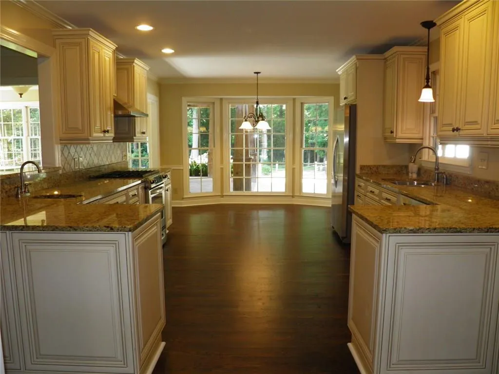 6280 Riverwood Drive, Atlanta, Georgia 30328, 4 Bedrooms Bedrooms, ,3 BathroomsBathrooms,Residential,Sold,6280 Riverwood Drive,5919873