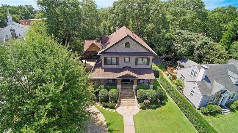 1217 Oglethorpe Avenue, Brookhaven, Georgia 30319, 4 Bedrooms Bedrooms, ,4 BathroomsBathrooms,Residential,Sold,1217 Oglethorpe Avenue,6106355
