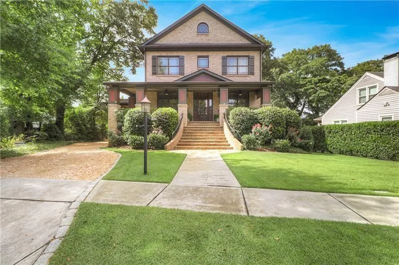 1217 Oglethorpe Avenue, Brookhaven, Georgia 30319, 4 Bedrooms Bedrooms, ,4 BathroomsBathrooms,Residential,Sold,1217 Oglethorpe Avenue,6106355