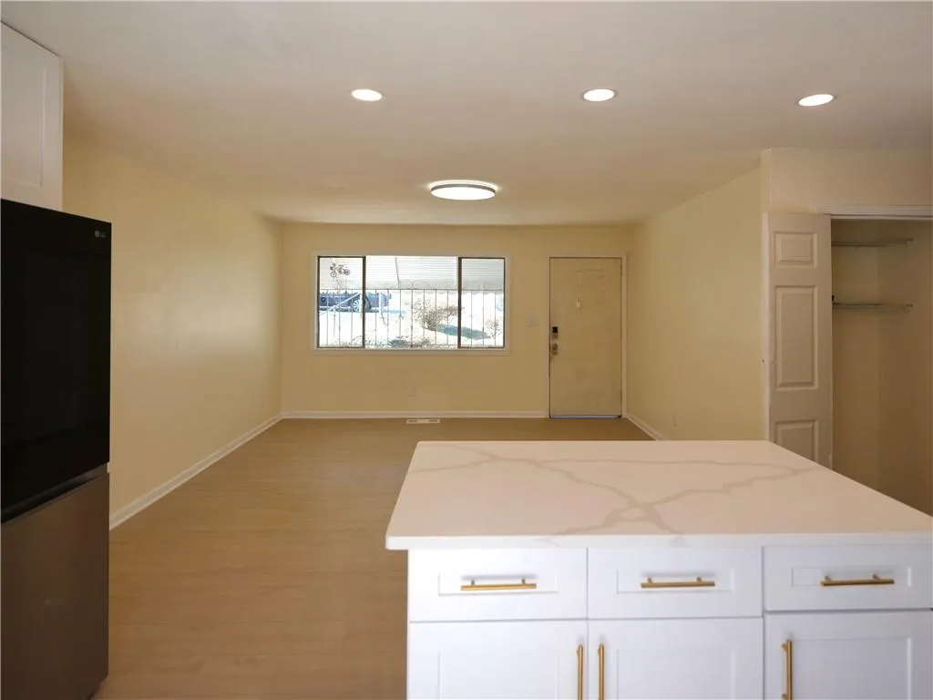 2422 Clarissa Drive Nw, Atlanta, Georgia 30318, 3 Bedrooms Bedrooms, ,1 BathroomBathrooms,Residential,For Sale,2422 Clarissa Drive Nw,7536786