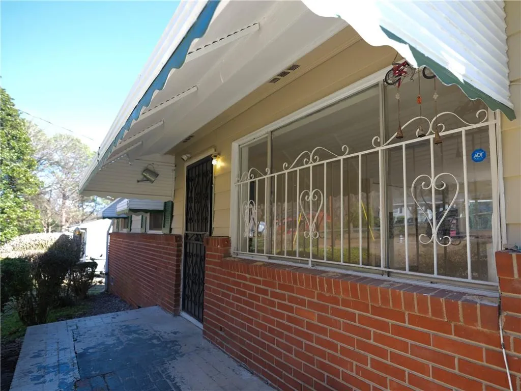 2422 Clarissa Drive Nw, Atlanta, Georgia 30318, 3 Bedrooms Bedrooms, ,1 BathroomBathrooms,Residential,For Sale,2422 Clarissa Drive Nw,7536786