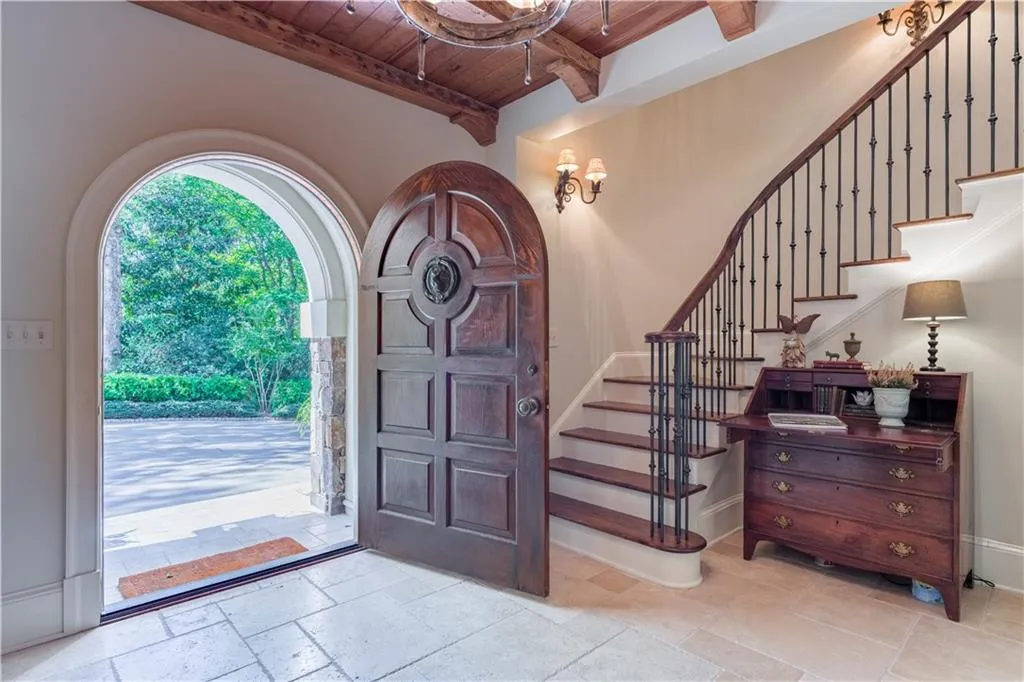 2167 W Wesley Road Nw, Atlanta, Georgia 30327, 5 Bedrooms Bedrooms, ,4 BathroomsBathrooms,Residential,For Sale,2167 W Wesley Road Nw,7655633