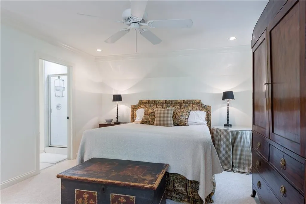 2167 W Wesley Road Nw, Atlanta, Georgia 30327, 5 Bedrooms Bedrooms, ,4 BathroomsBathrooms,Residential,For Sale,2167 W Wesley Road Nw,7655633
