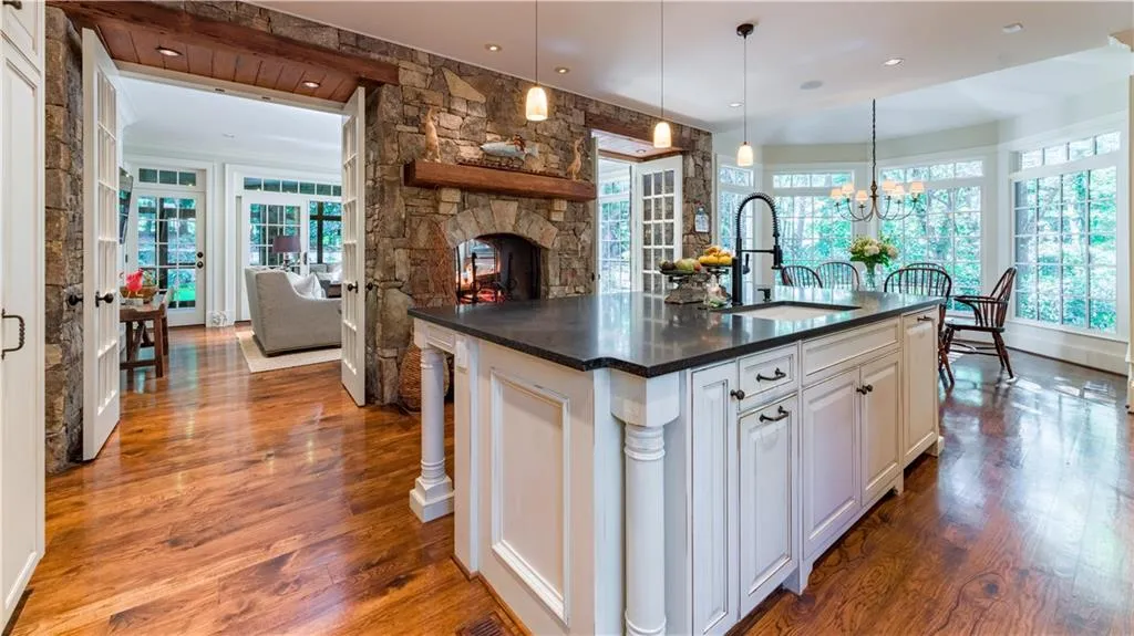 2167 W Wesley Road Nw, Atlanta, Georgia 30327, 5 Bedrooms Bedrooms, ,4 BathroomsBathrooms,Residential,For Sale,2167 W Wesley Road Nw,7655633