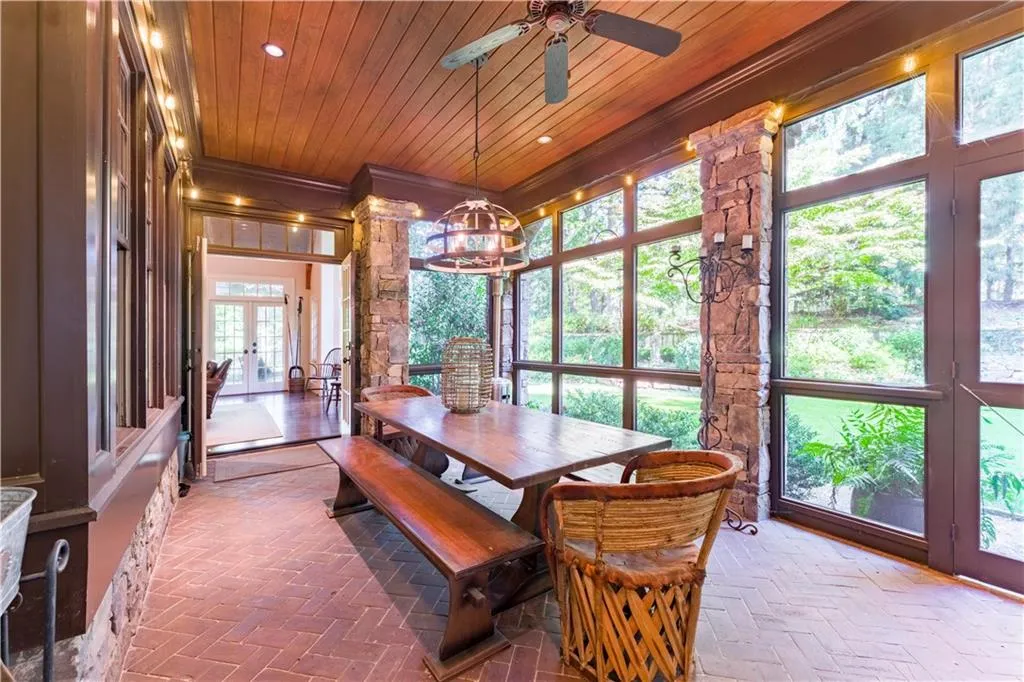 2167 W Wesley Road Nw, Atlanta, Georgia 30327, 5 Bedrooms Bedrooms, ,4 BathroomsBathrooms,Residential,For Sale,2167 W Wesley Road Nw,7655633
