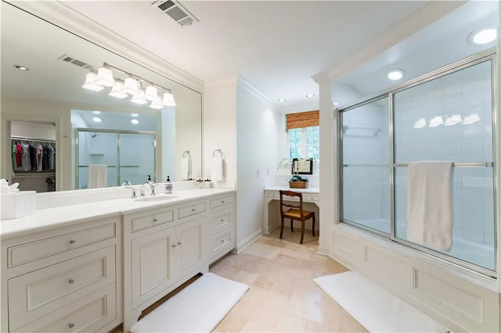 2167 W Wesley Road Nw, Atlanta, Georgia 30327, 5 Bedrooms Bedrooms, ,4 BathroomsBathrooms,Residential,For Sale,2167 W Wesley Road Nw,7655633