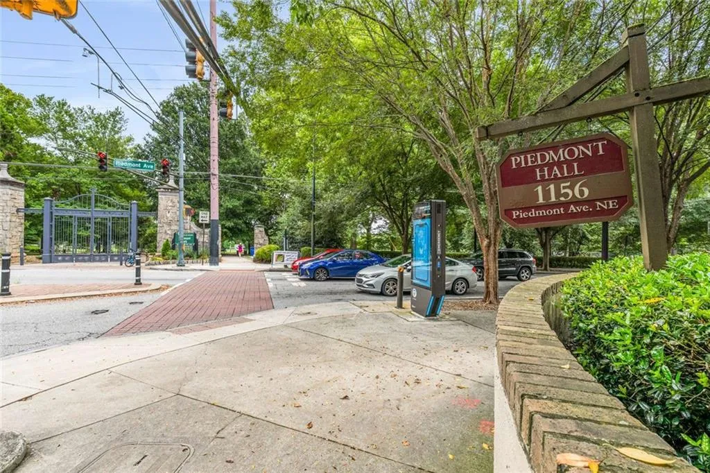 1156 Piedmont Avenue Ne Unit A4, Atlanta, Georgia 30309, 2 Bedrooms Bedrooms, ,2 BathroomsBathrooms,Residential,For Sale,1156 Piedmont Avenue Ne Unit A4,7634188