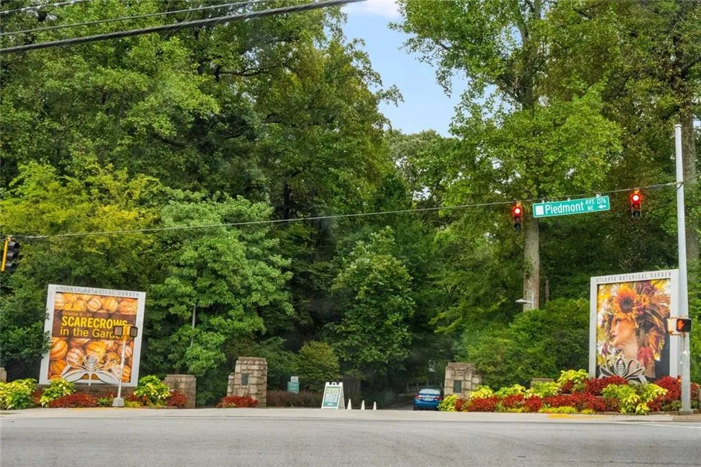 1156 Piedmont Avenue Ne Unit A4, Atlanta, Georgia 30309, 2 Bedrooms Bedrooms, ,2 BathroomsBathrooms,Residential,For Sale,1156 Piedmont Avenue Ne Unit A4,7634188