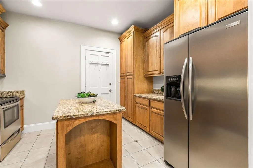 1156 Piedmont Avenue Ne Unit A4, Atlanta, Georgia 30309, 2 Bedrooms Bedrooms, ,2 BathroomsBathrooms,Residential,For Sale,1156 Piedmont Avenue Ne Unit A4,7634188