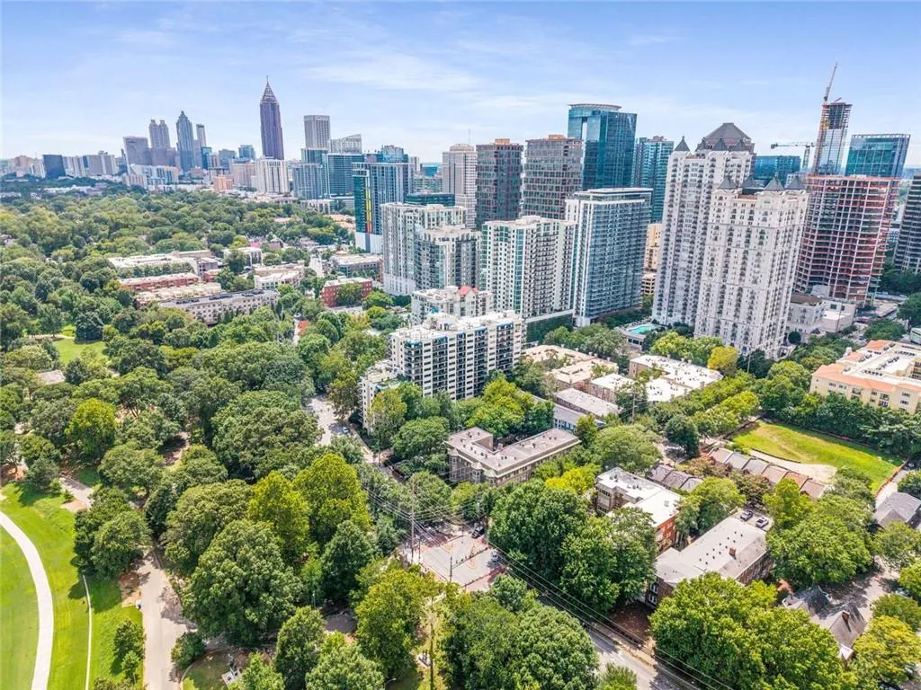 1156 Piedmont Avenue Ne Unit A4, Atlanta, Georgia 30309, 2 Bedrooms Bedrooms, ,2 BathroomsBathrooms,Residential,For Sale,1156 Piedmont Avenue Ne Unit A4,7634188