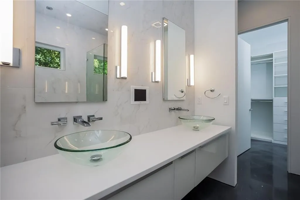 575 Windsor Parkway, Atlanta, Georgia 30342, 4 Bedrooms Bedrooms, ,4 BathroomsBathrooms,Residential,Sold,575 Windsor Parkway,5736380 575 Windsor Parkway, Atlanta, Georgia 30342, 4 Bedrooms Bedrooms, ,4 BathroomsBathrooms,Residential,Sold,575 Windsor Parkway,5736380