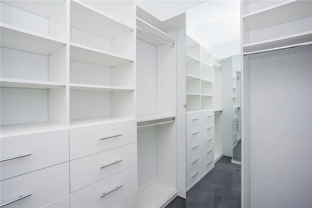 575 Windsor Parkway, Atlanta, Georgia 30342, 4 Bedrooms Bedrooms, ,4 BathroomsBathrooms,Residential,Sold,575 Windsor Parkway,5736380 575 Windsor Parkway, Atlanta, Georgia 30342, 4 Bedrooms Bedrooms, ,4 BathroomsBathrooms,Residential,Sold,575 Windsor Parkway,5736380