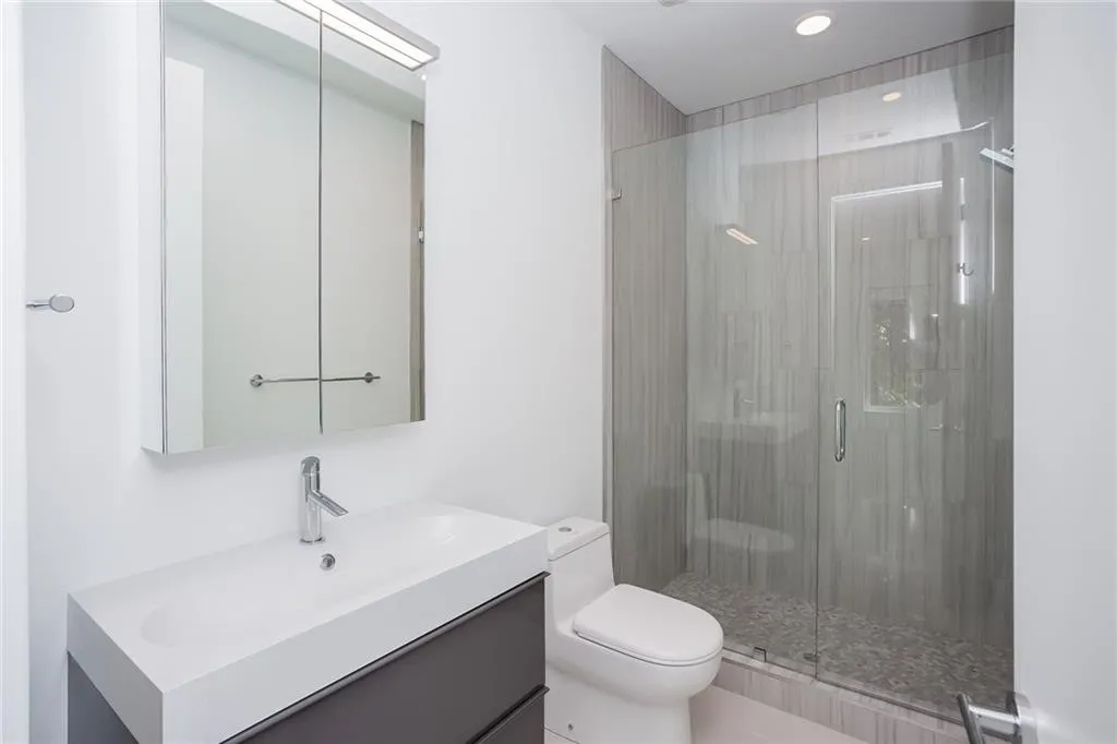 575 Windsor Parkway, Atlanta, Georgia 30342, 4 Bedrooms Bedrooms, ,4 BathroomsBathrooms,Residential,Sold,575 Windsor Parkway,5736380 575 Windsor Parkway, Atlanta, Georgia 30342, 4 Bedrooms Bedrooms, ,4 BathroomsBathrooms,Residential,Sold,575 Windsor Parkway,5736380