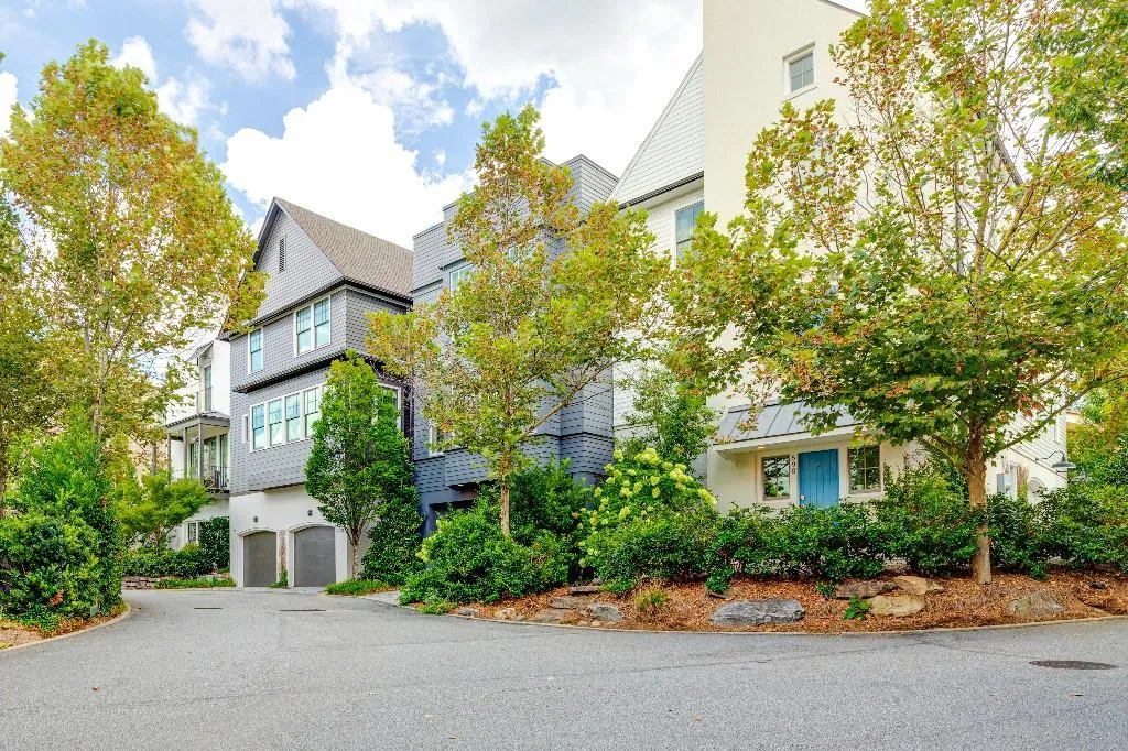 590 Bismark Road Ne, Atlanta, Georgia 30324, 3 Bedrooms Bedrooms, ,2 BathroomsBathrooms,Residential,For Sale,590 Bismark Road Ne,7623054