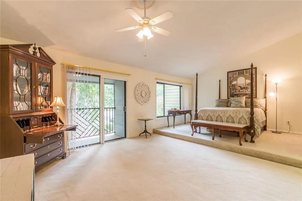 74 Goldrush Circle, Sandy Springs, Georgia 30328, 3 Bedrooms Bedrooms, ,3 BathroomsBathrooms,Residential,Sold,74 Goldrush Circle,6605278