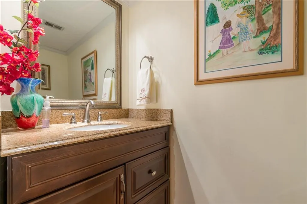 74 Goldrush Circle, Sandy Springs, Georgia 30328, 3 Bedrooms Bedrooms, ,3 BathroomsBathrooms,Residential,Sold,74 Goldrush Circle,6605278