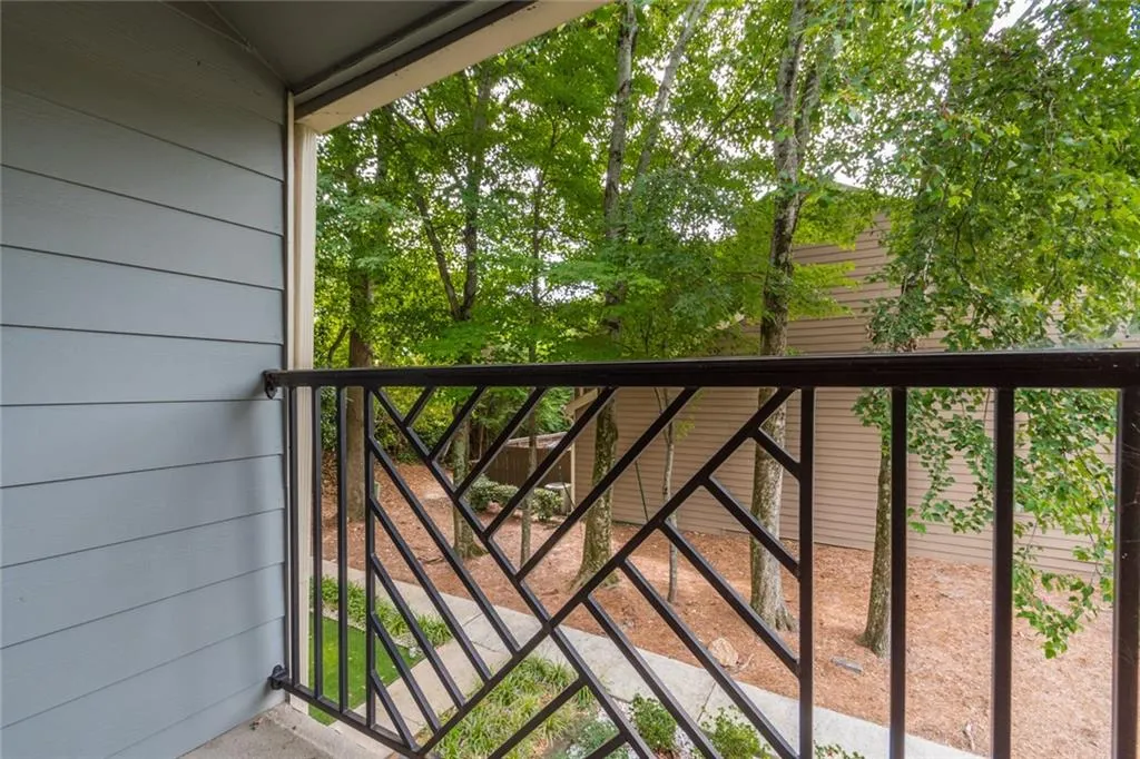 74 Goldrush Circle, Sandy Springs, Georgia 30328, 3 Bedrooms Bedrooms, ,3 BathroomsBathrooms,Residential,Sold,74 Goldrush Circle,6605278