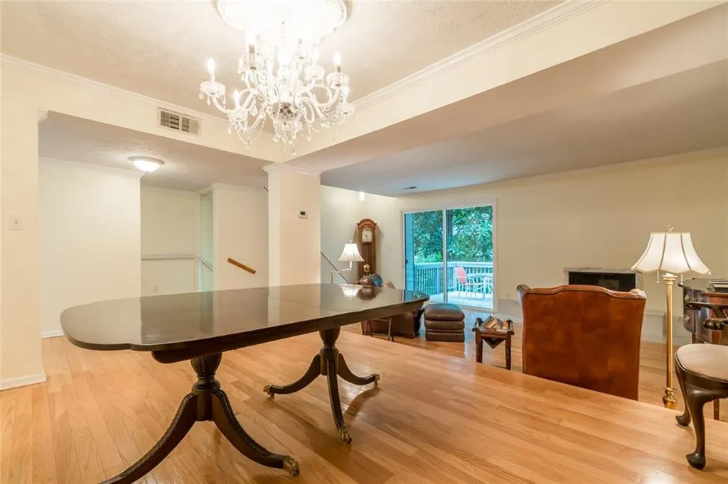 74 Goldrush Circle, Sandy Springs, Georgia 30328, 3 Bedrooms Bedrooms, ,3 BathroomsBathrooms,Residential,Sold,74 Goldrush Circle,6605278