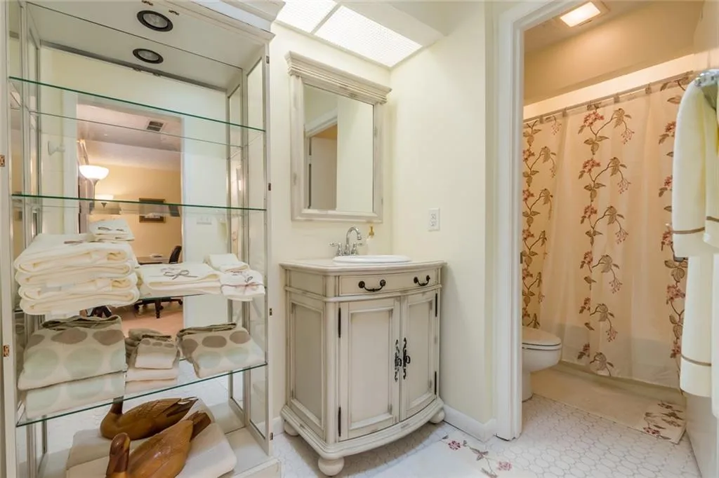 74 Goldrush Circle, Sandy Springs, Georgia 30328, 3 Bedrooms Bedrooms, ,3 BathroomsBathrooms,Residential,Sold,74 Goldrush Circle,6605278