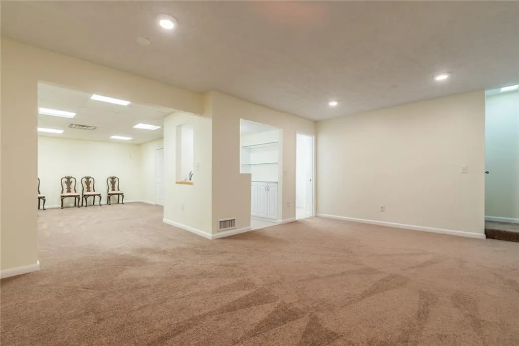 74 Goldrush Circle, Sandy Springs, Georgia 30328, 3 Bedrooms Bedrooms, ,3 BathroomsBathrooms,Residential,Sold,74 Goldrush Circle,6605278