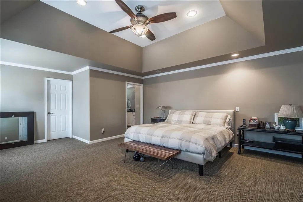 5245 Kenbrook Way, Sandy Springs, Georgia 30327, 4 Bedrooms Bedrooms, ,3 BathroomsBathrooms,Residential,Sold,5245 Kenbrook Way,5943699