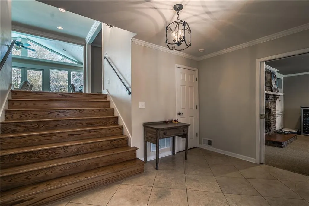 5245 Kenbrook Way, Sandy Springs, Georgia 30327, 4 Bedrooms Bedrooms, ,3 BathroomsBathrooms,Residential,Sold,5245 Kenbrook Way,5943699