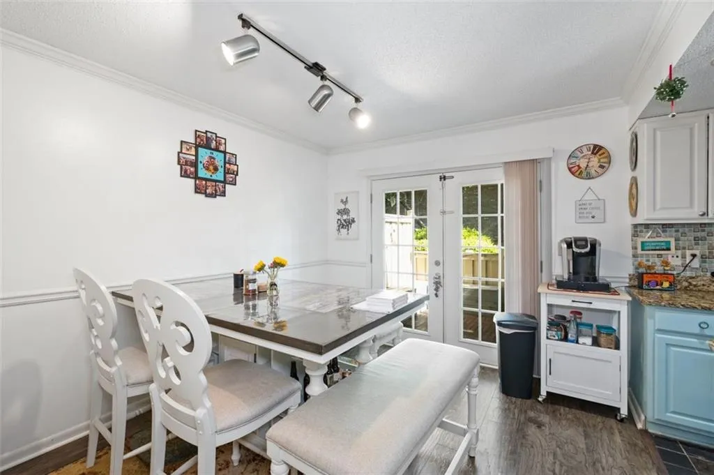 6900 Roswell Road Unit F12, Atlanta, Georgia 30328, 2 Bedrooms Bedrooms, ,2 BathroomsBathrooms,Residential,Sold,6900 Roswell Road Unit F12,7042771