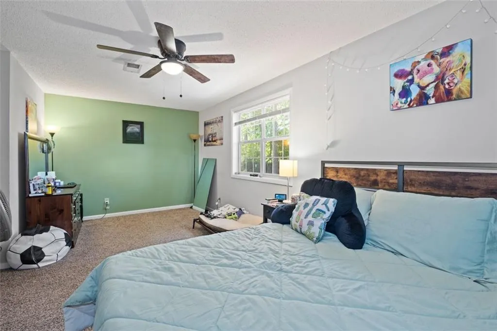 6900 Roswell Road Unit F12, Atlanta, Georgia 30328, 2 Bedrooms Bedrooms, ,2 BathroomsBathrooms,Residential,Sold,6900 Roswell Road Unit F12,7042771