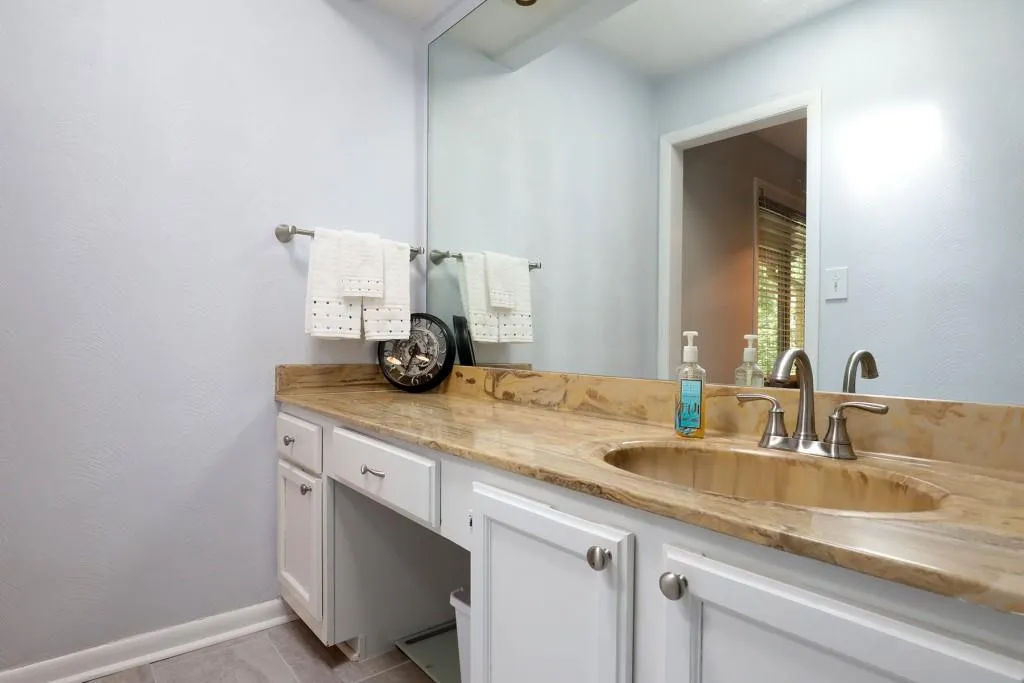 96 Goldrush Circle Unit 96, Sandy Springs, Georgia 30328, 3 Bedrooms Bedrooms, ,3 BathroomsBathrooms,Residential,Sold,96 Goldrush Circle Unit 96,7225241
