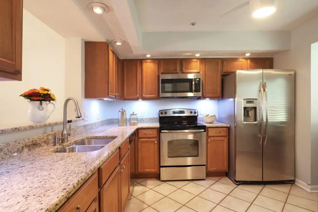 96 Goldrush Circle Unit 96, Sandy Springs, Georgia 30328, 3 Bedrooms Bedrooms, ,3 BathroomsBathrooms,Residential,Sold,96 Goldrush Circle Unit 96,7225241