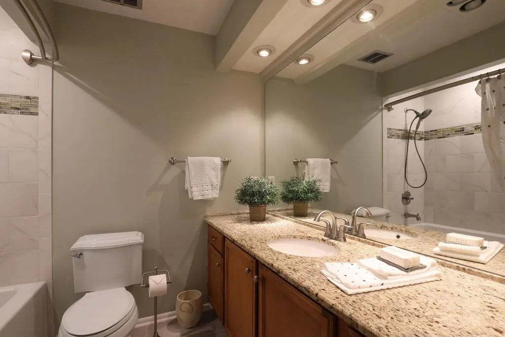 96 Goldrush Circle Unit 96, Sandy Springs, Georgia 30328, 3 Bedrooms Bedrooms, ,3 BathroomsBathrooms,Residential,Sold,96 Goldrush Circle Unit 96,7225241