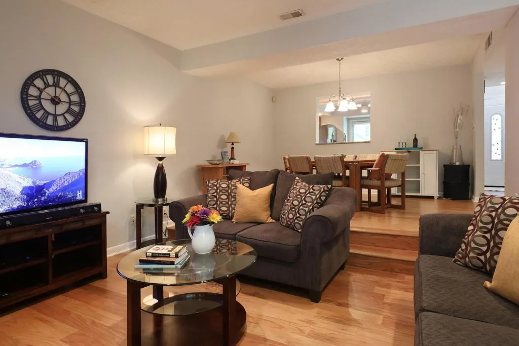 96 Goldrush Circle Unit 96, Sandy Springs, Georgia 30328, 3 Bedrooms Bedrooms, ,3 BathroomsBathrooms,Residential,Sold,96 Goldrush Circle Unit 96,7225241