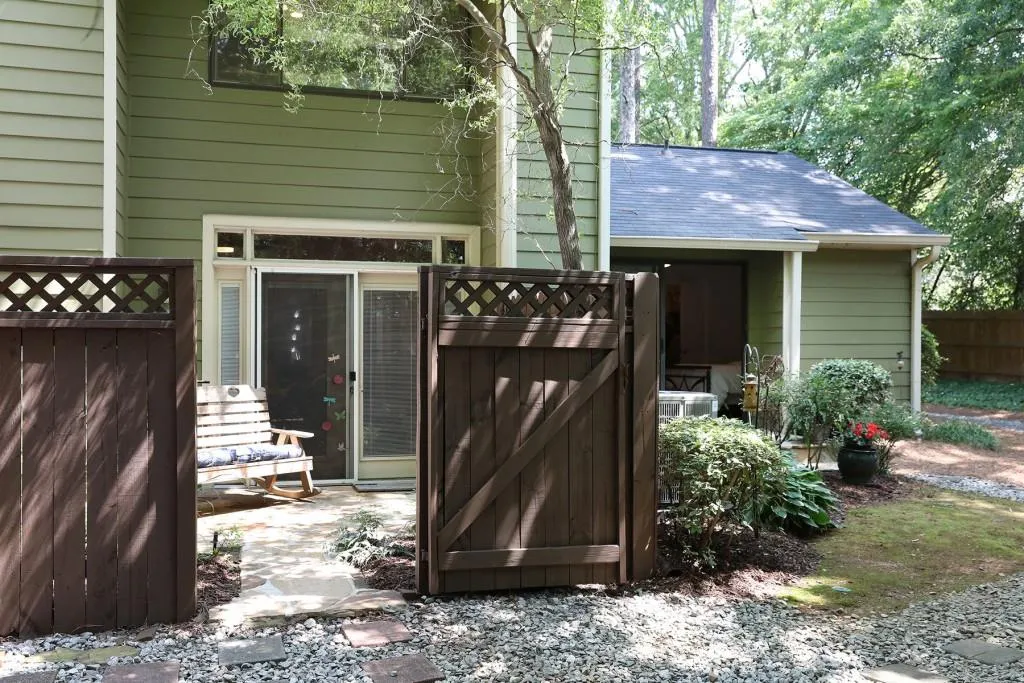 96 Goldrush Circle Unit 96, Sandy Springs, Georgia 30328, 3 Bedrooms Bedrooms, ,3 BathroomsBathrooms,Residential,Sold,96 Goldrush Circle Unit 96,7225241